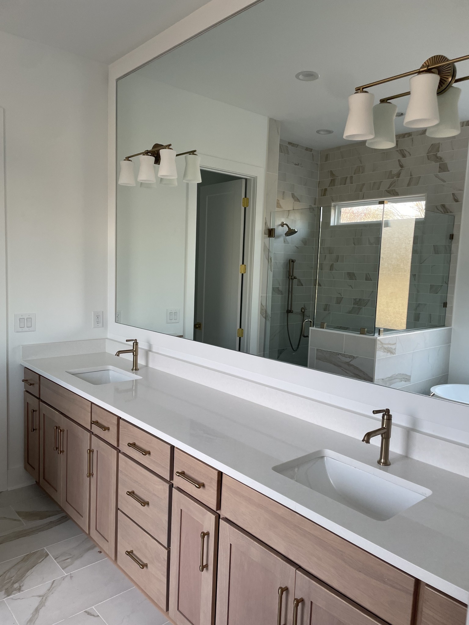 2699 Cave Springs Road Springfield, TN 37172 - Photo 16 of 26 a bathroom with a sink and a mirror