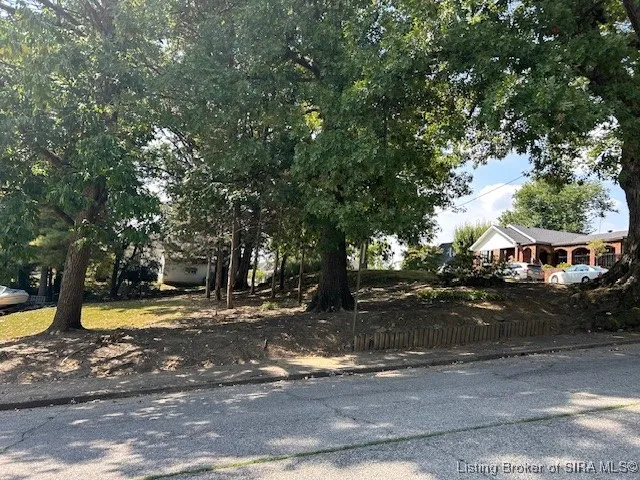 $50,000 | 1235 Vance Avenue, New Albany, IN 47150