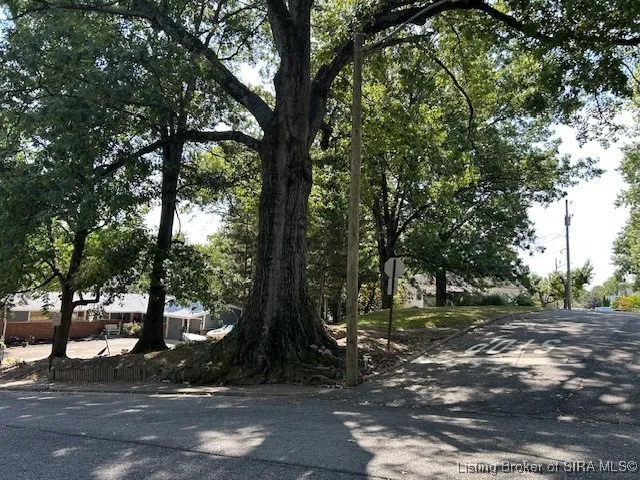 $50,000 | 1235 Vance Avenue, New Albany, IN 47150