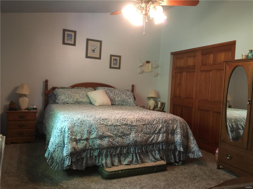 514 Coventry Road Troy, IL 62294 - Photo 11 of 36 Gallery Image 11