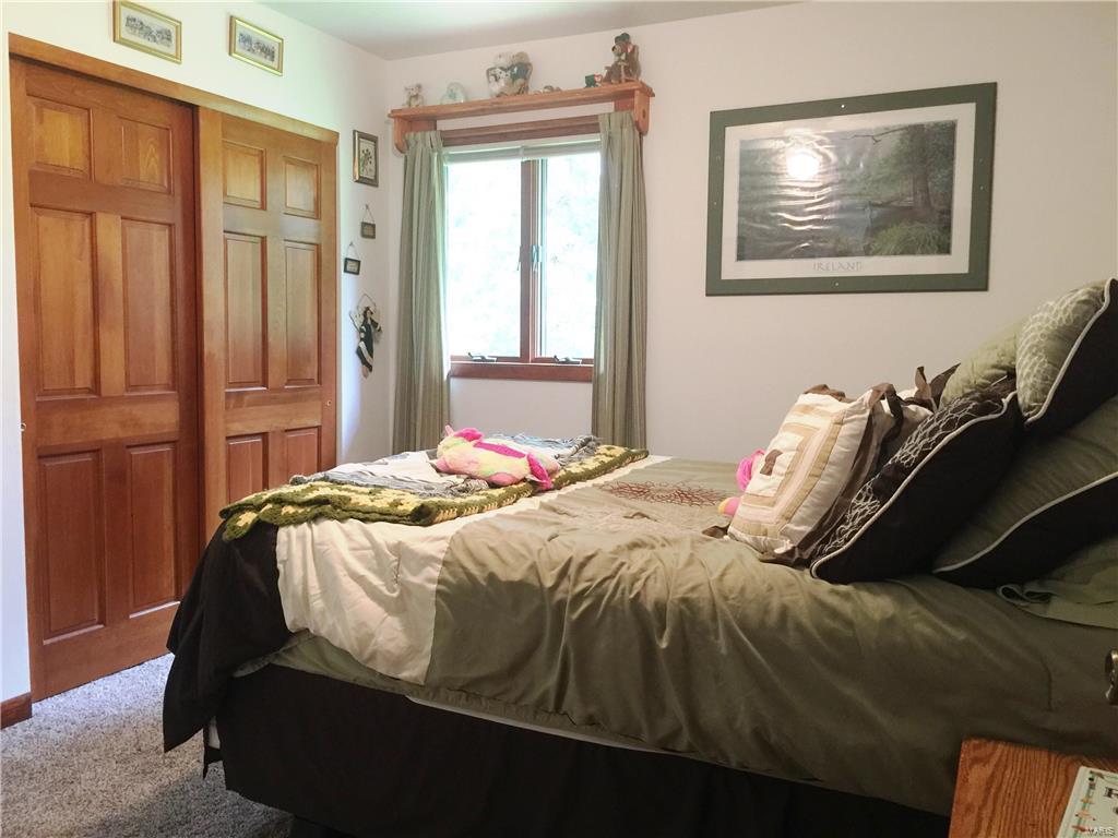 514 Coventry Road Troy, IL 62294 - Photo 14 of 36 Gallery Image 14
