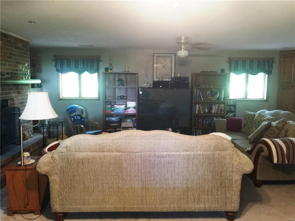 514 Coventry Road Troy, IL 62294 - Photo 20 of 36 Gallery Image 20