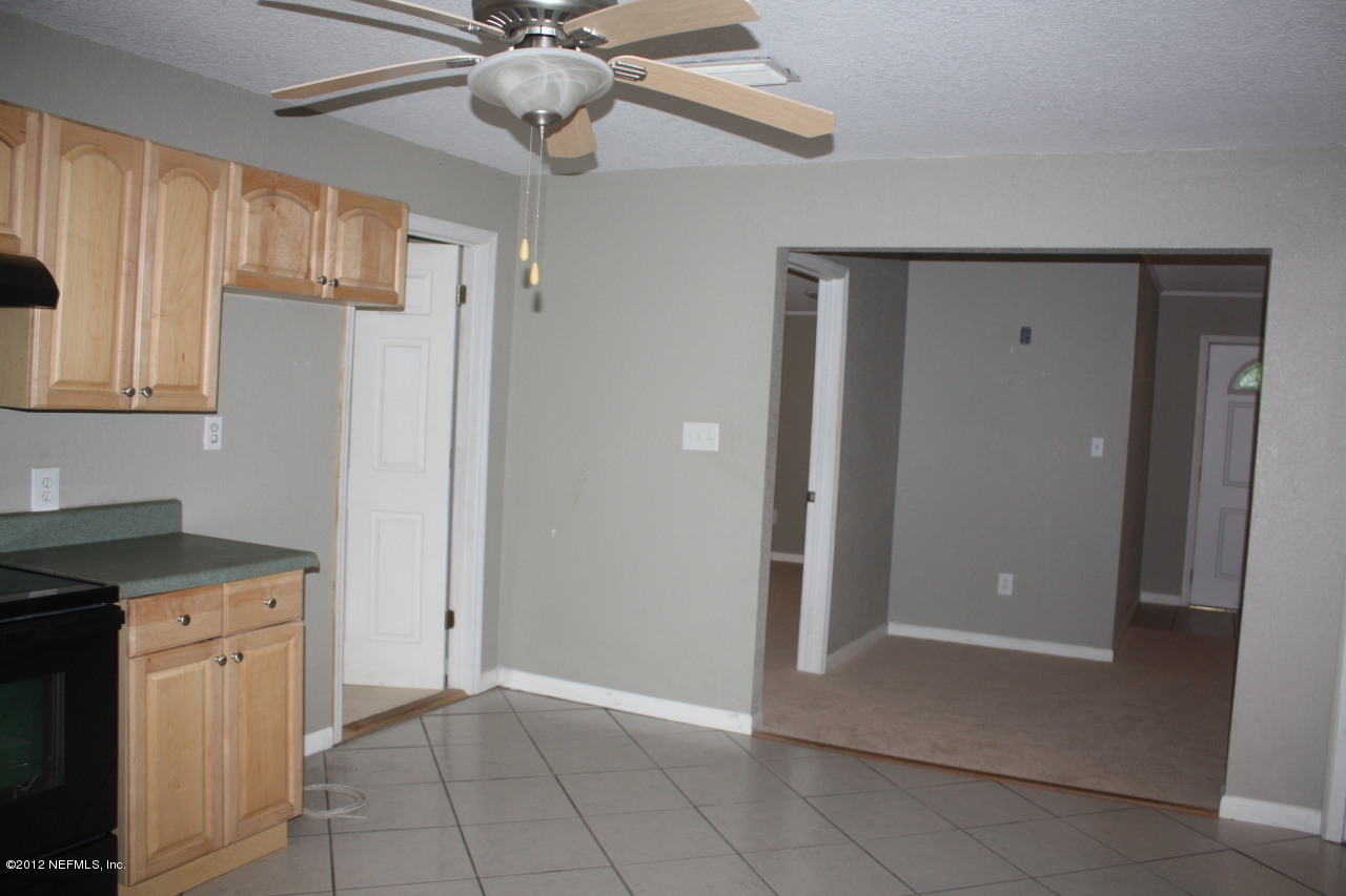 111 Peniel Store Road Palatka, FL 32177 - Photo 4 of 11 BREAKFAST ROOM