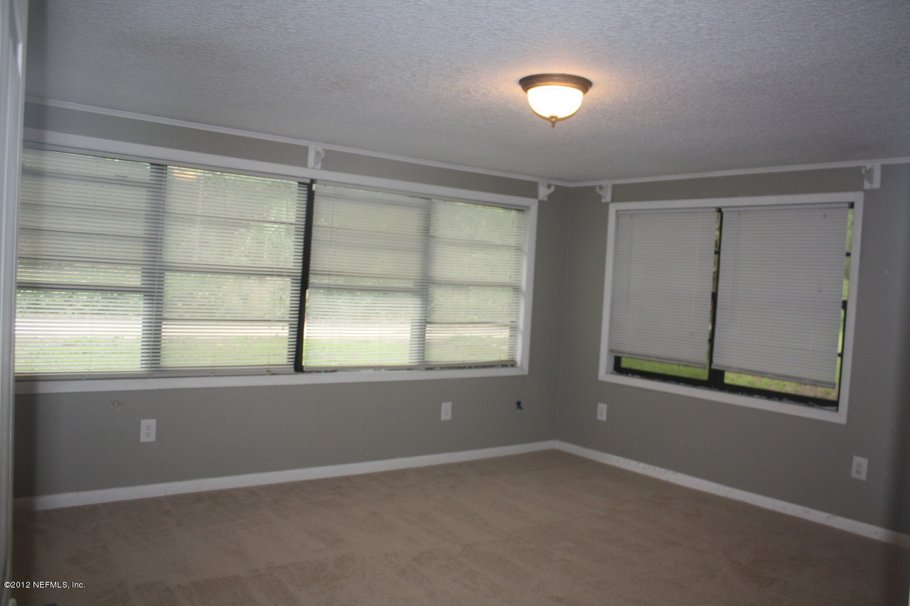111 Peniel Store Road Palatka, FL 32177 - Photo 8 of 11 MASTER BEDROOM