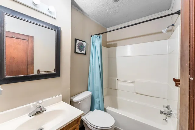 $116,900 | 333 South S Street, Wichita, KS 67213