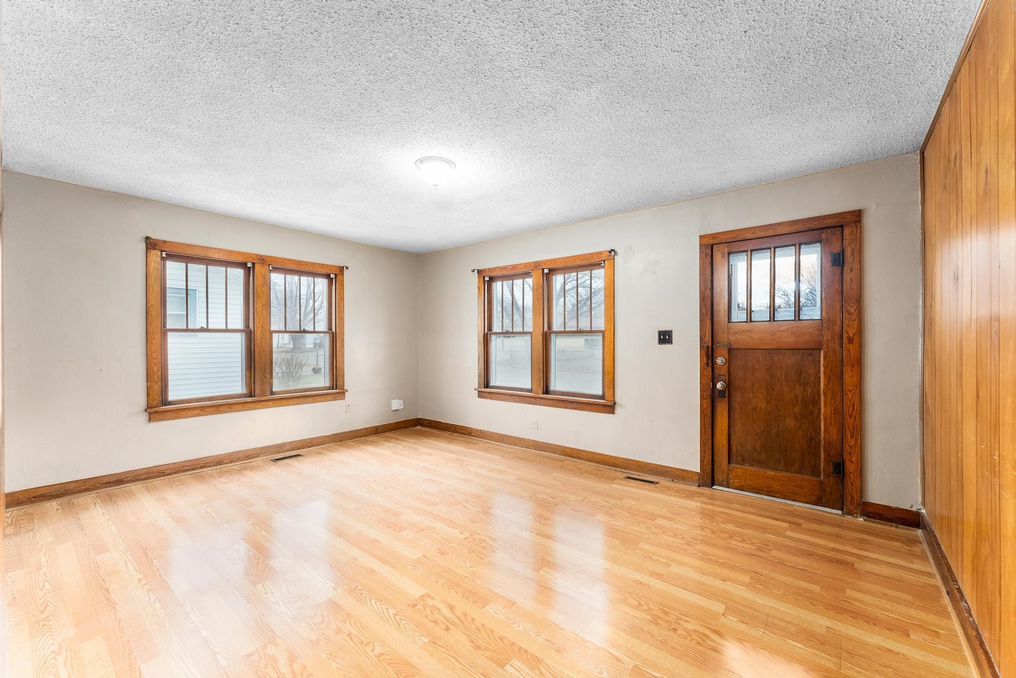 333 South S Street Wichita, KS 67213 - Photo 5 of 28