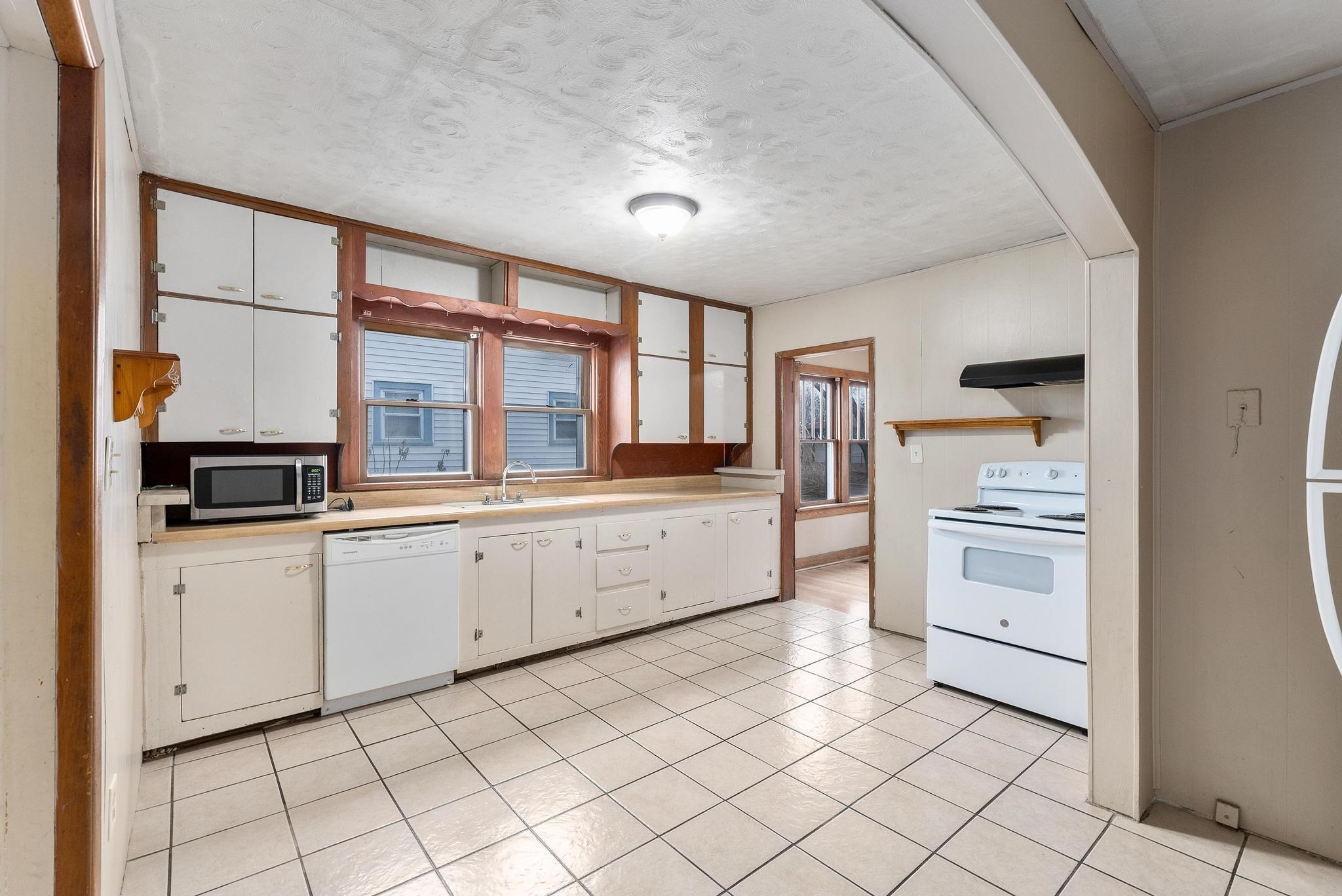 333 South S Street Wichita, KS 67213 - Photo 10 of 28