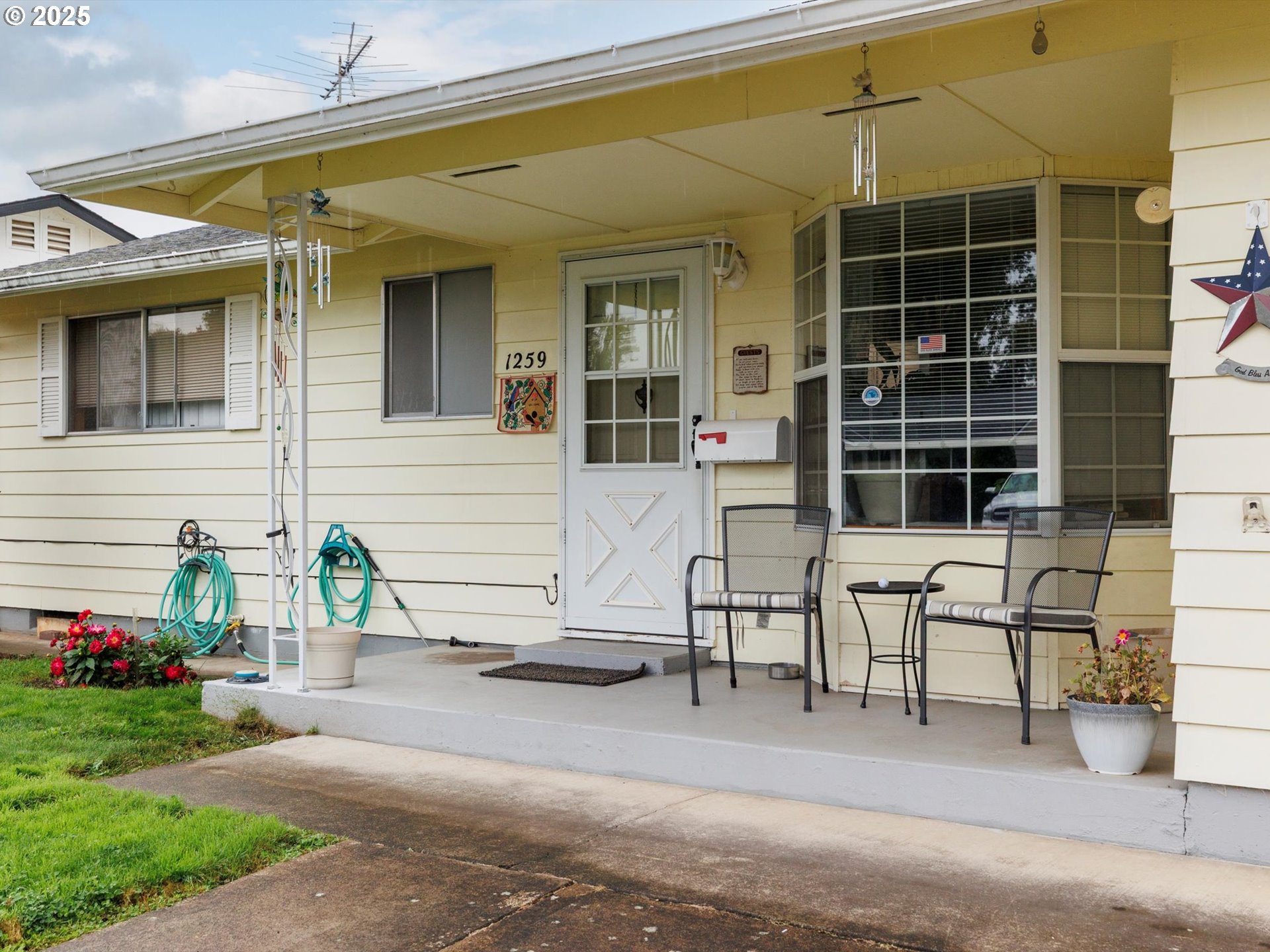 1259 Randolph Road Woodburn, OR 97071 - Photo 2 of 26 Gallery Image 2