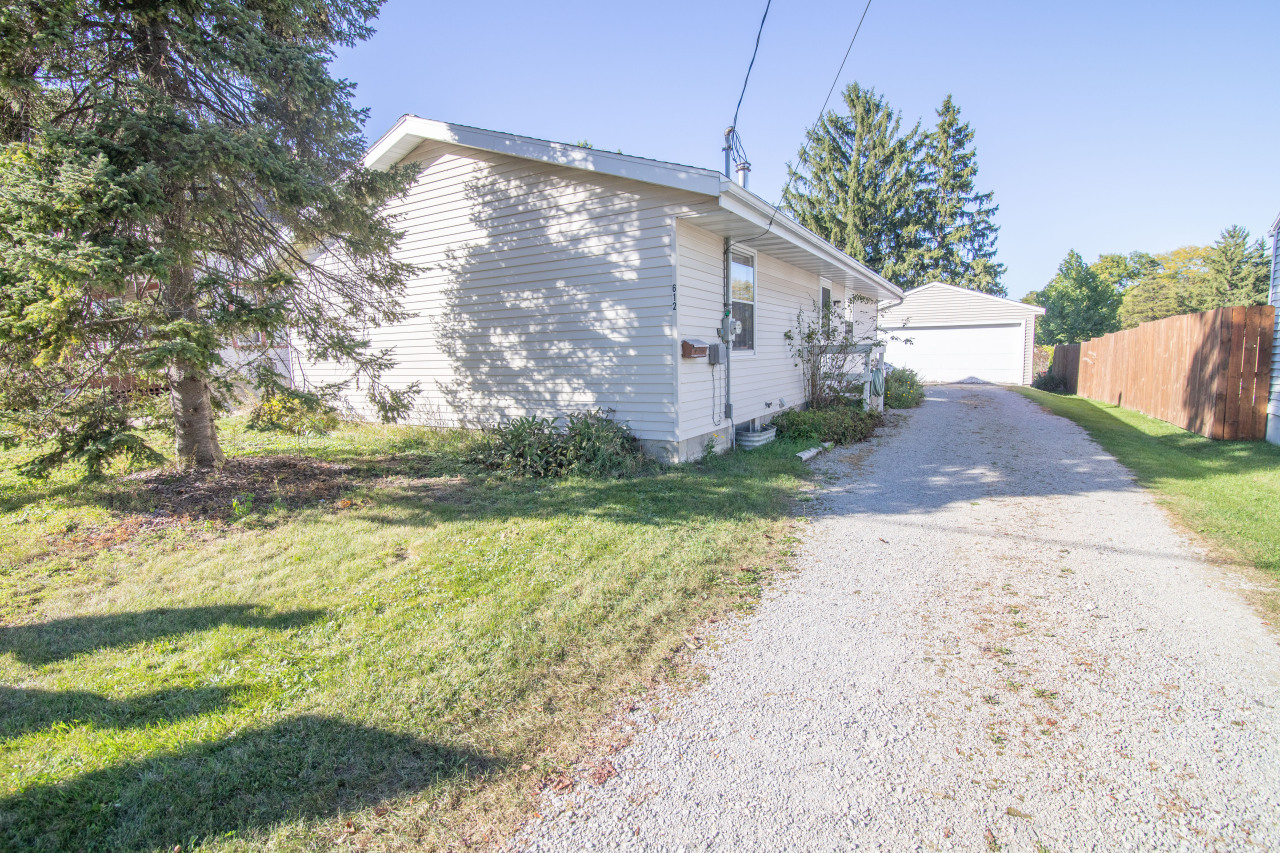 612 Elm Street Watertown, WI 53098 - Photo 12 of 43 Photo 1