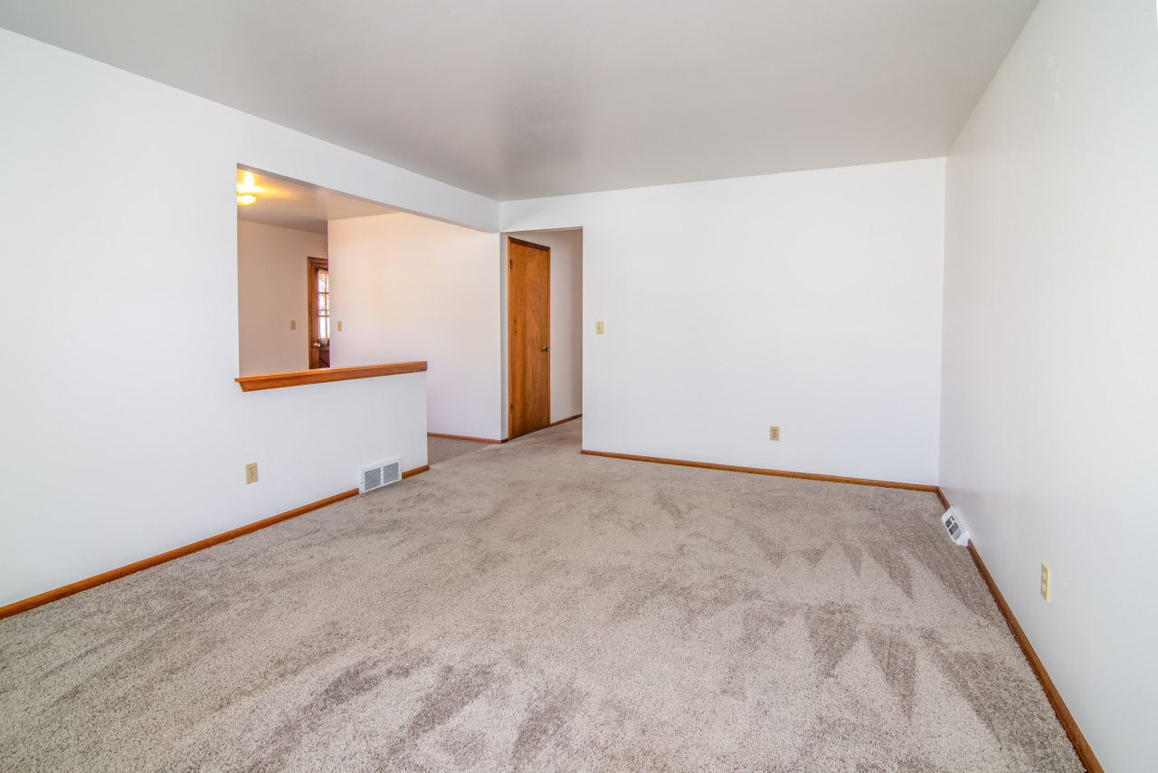 612 Elm Street Watertown, WI 53098 - Photo 15 of 43 Photo 11