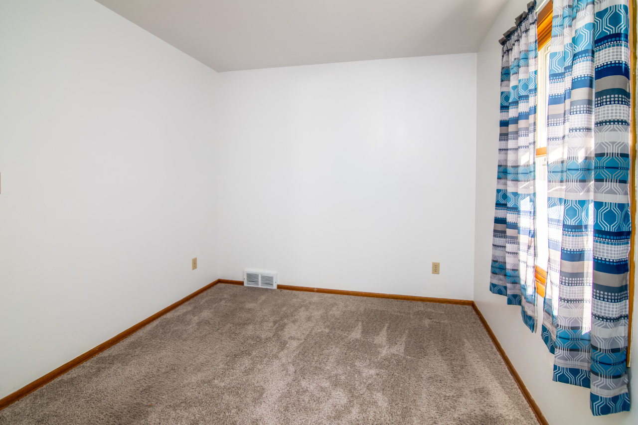 612 Elm Street Watertown, WI 53098 - Photo 17 of 43 Photo 13