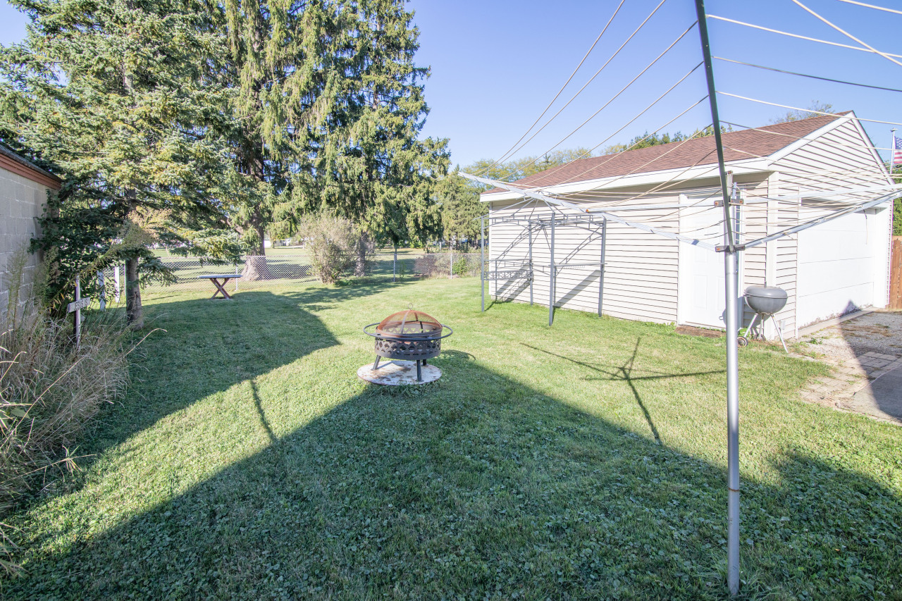 612 Elm Street Watertown, WI 53098 - Photo 33 of 43 Photo 29