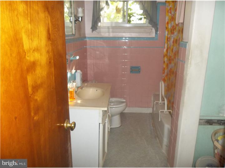 1232 Lindenhurst Road Yardley, PA 19067 - Photo 14 of 14 Gallery Image 14