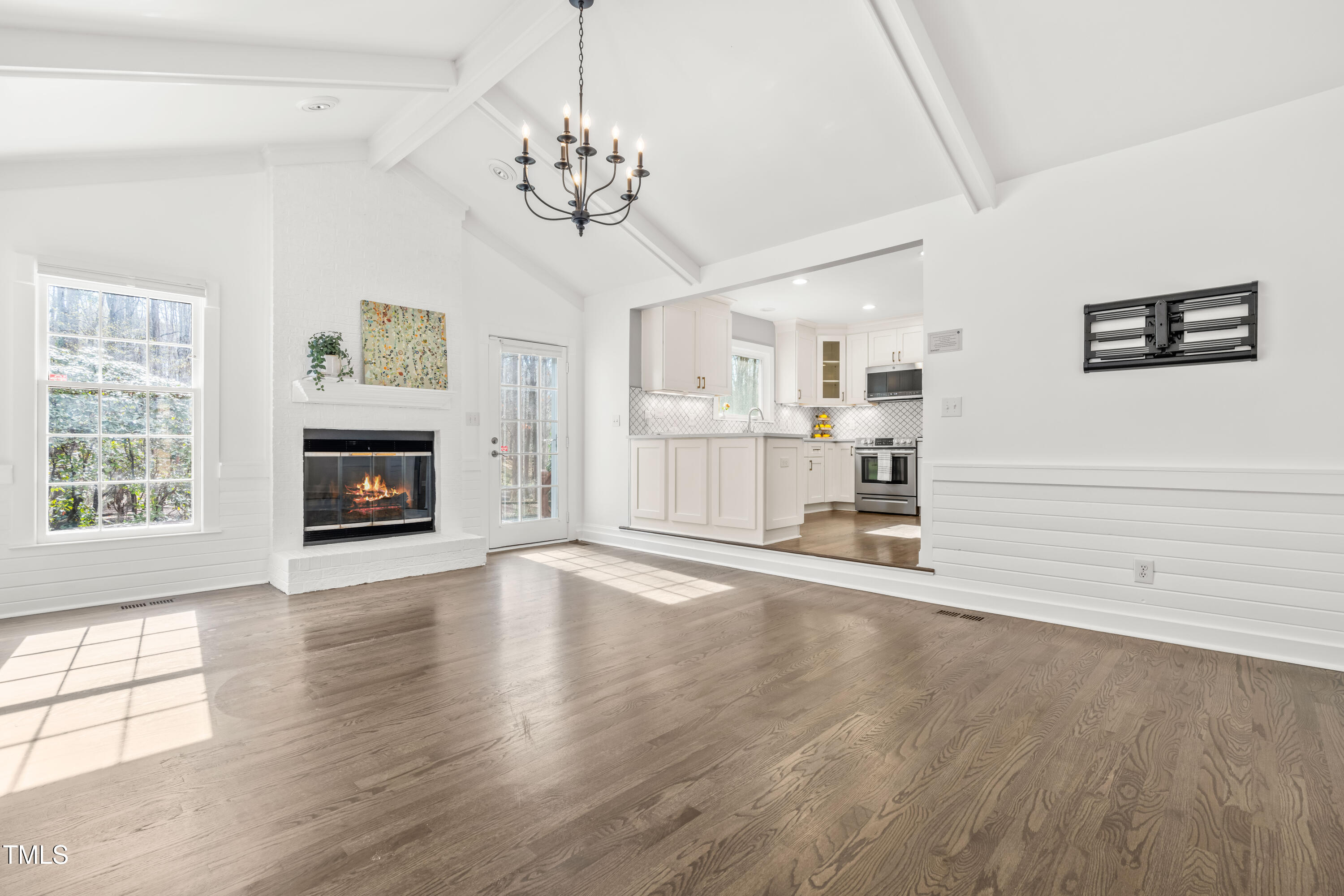 8312 Wheatstone Lane Raleigh, NC 27613 - Photo 4 of 34 DSC05906