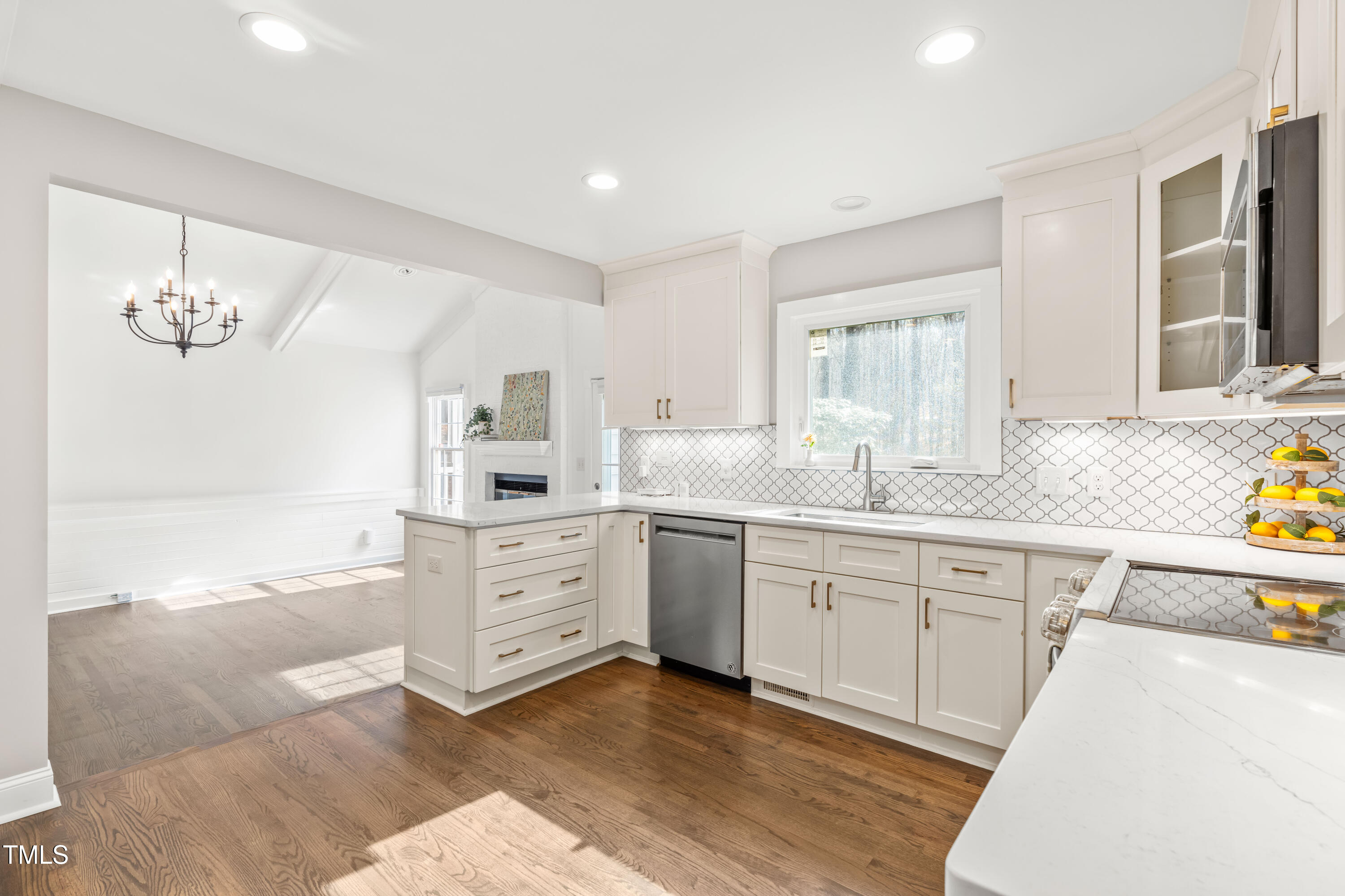 8312 Wheatstone Lane Raleigh, NC 27613 - Photo 5 of 34 DSC05921