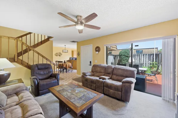 $319,000 | 1104 11th Lane, Greenacres, FL 33463