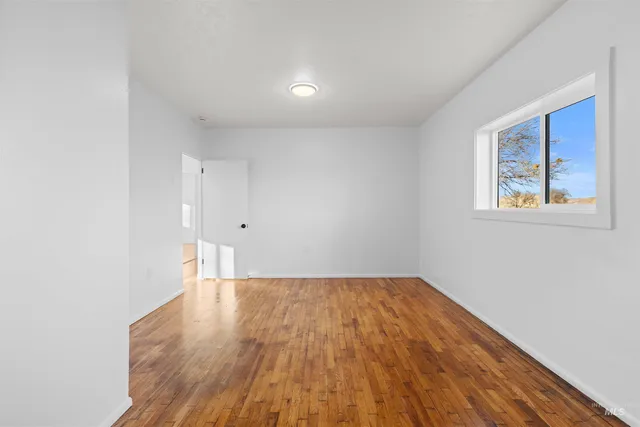 $239,990 | 850 Riverside Avenue, Grand View, ID 83624