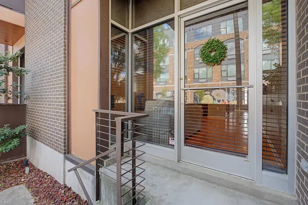$1,250 | 437 Monroe Avenue, Unit 106, Memphis, TN 38103