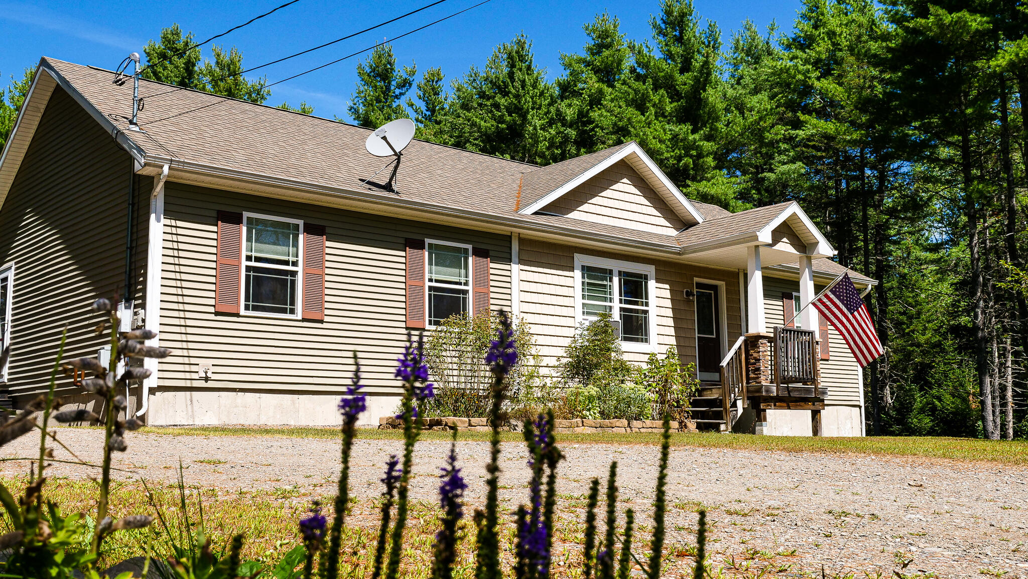 44 Swett Road Carmel, ME 04419 - Photo 2 of 48 IMG_3096