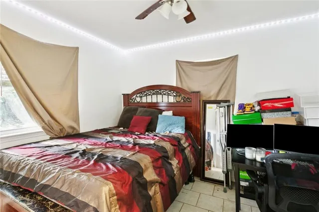 $130,000 | 15 Victorian Court, Violet, LA 70092