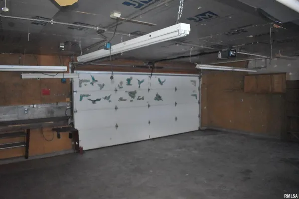 a view of a storage & utility room