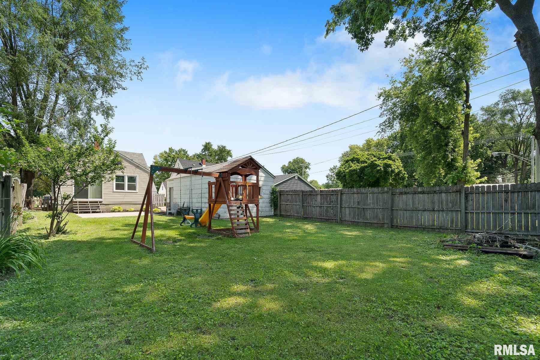 2272 East Keys Avenue Springfield, IL 62702 - Photo 6 of 30 Gallery Image 6
