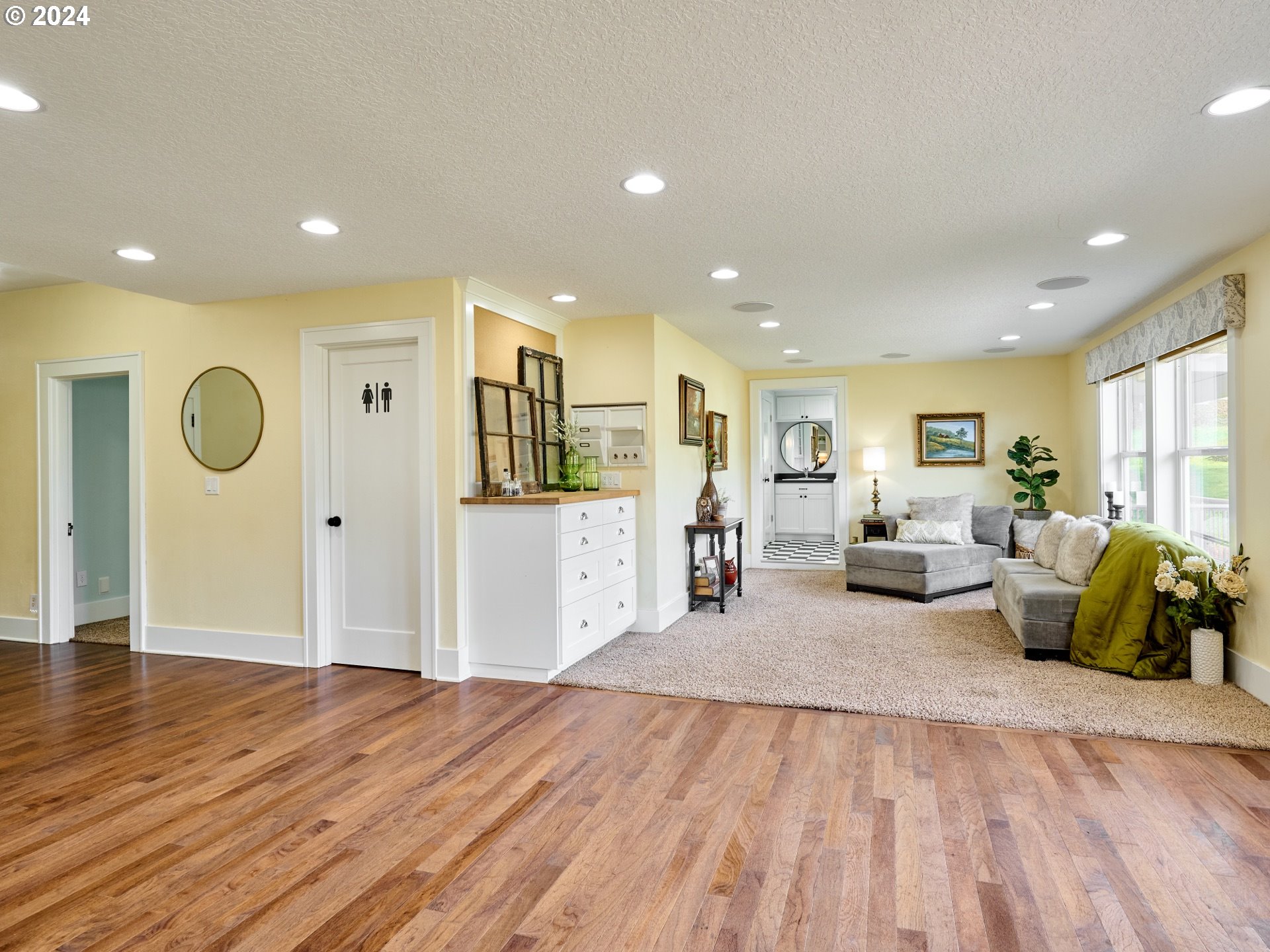 26295 Southwest Chehalem Station Road Sherwood, OR 97140 - Photo 17 of 48 Gallery Image 17