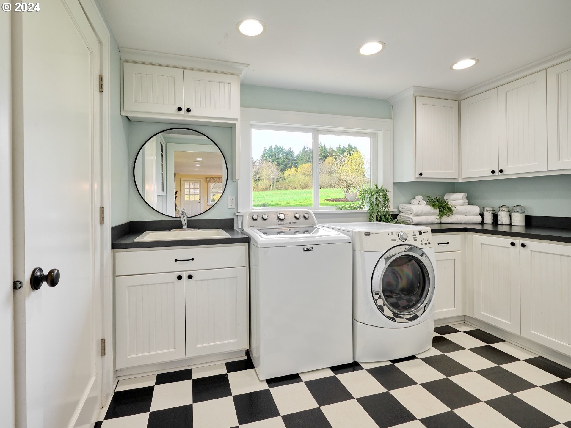 26295 Southwest Chehalem Station Road Sherwood, OR 97140 - Photo 22 of 48 Gallery Image 22
