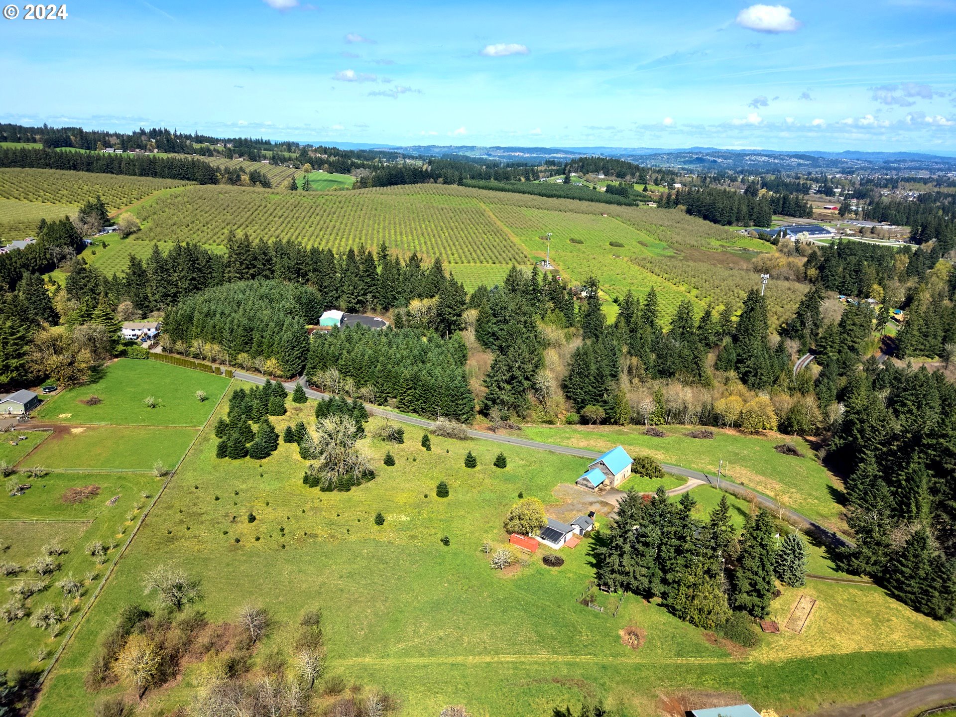 26295 Southwest Chehalem Station Road Sherwood, OR 97140 - Photo 47 of 48 Gallery Image 47