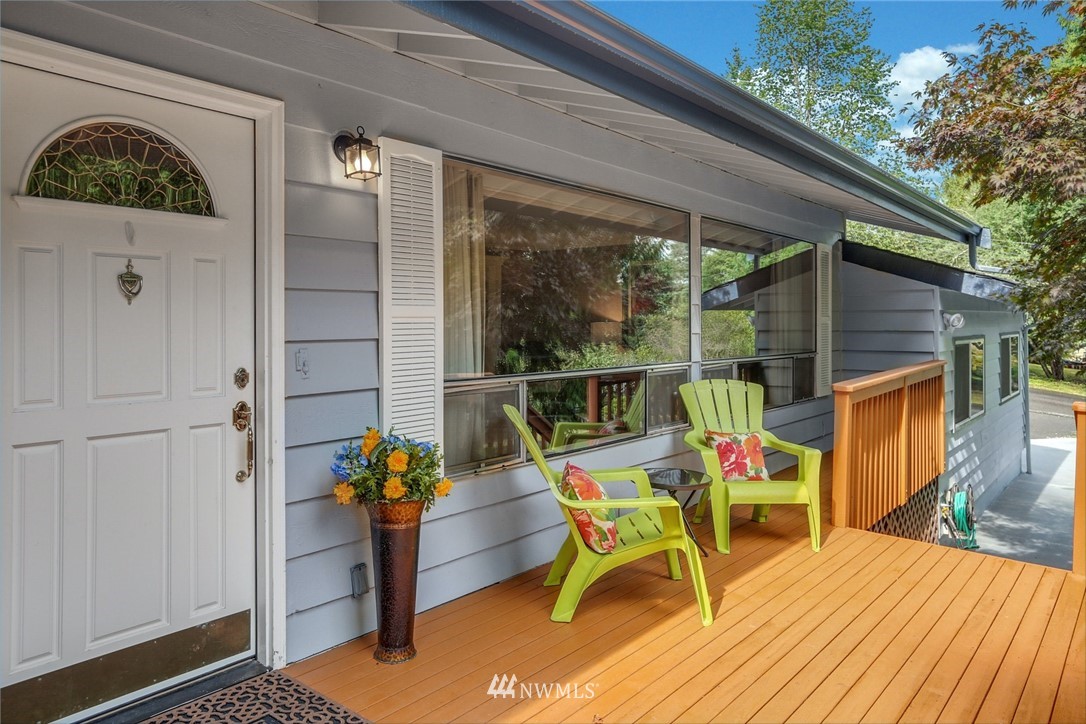 21712 3rd Avenue Southeast Bothell, WA 98021 - Photo 5 of 19