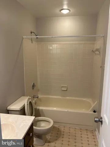 $3,800 | 5362 Sequoia Farms Drive, Centreville, VA 20120