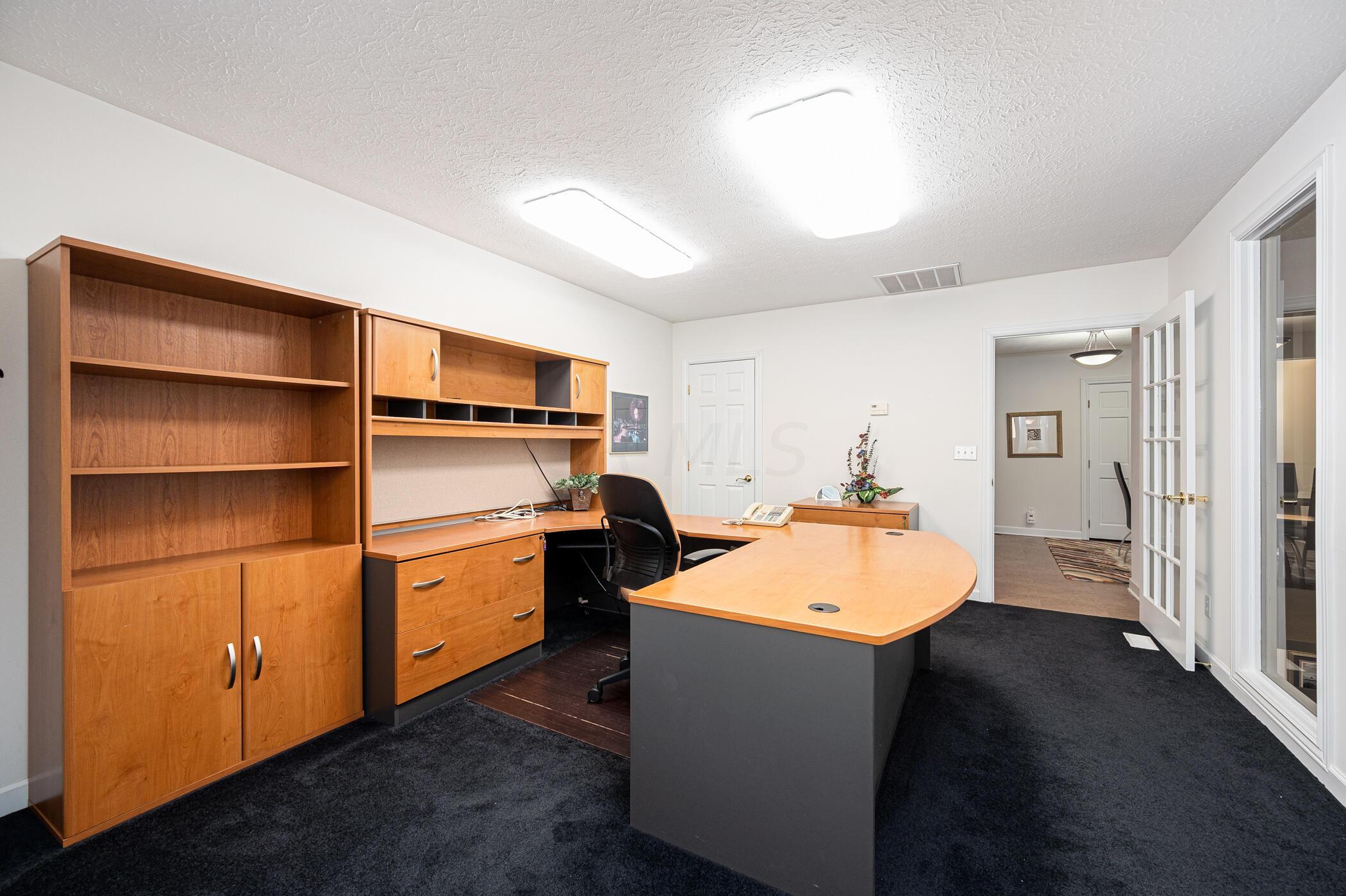 4924 Reed Road, Unit A Columbus, OH 43220 - Photo 27 of 31 Upper Office