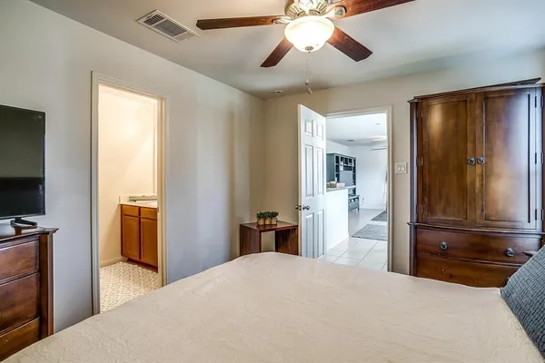 $1,701 | 605 Hidden Dale Drive, Fort Worth, TX 76140