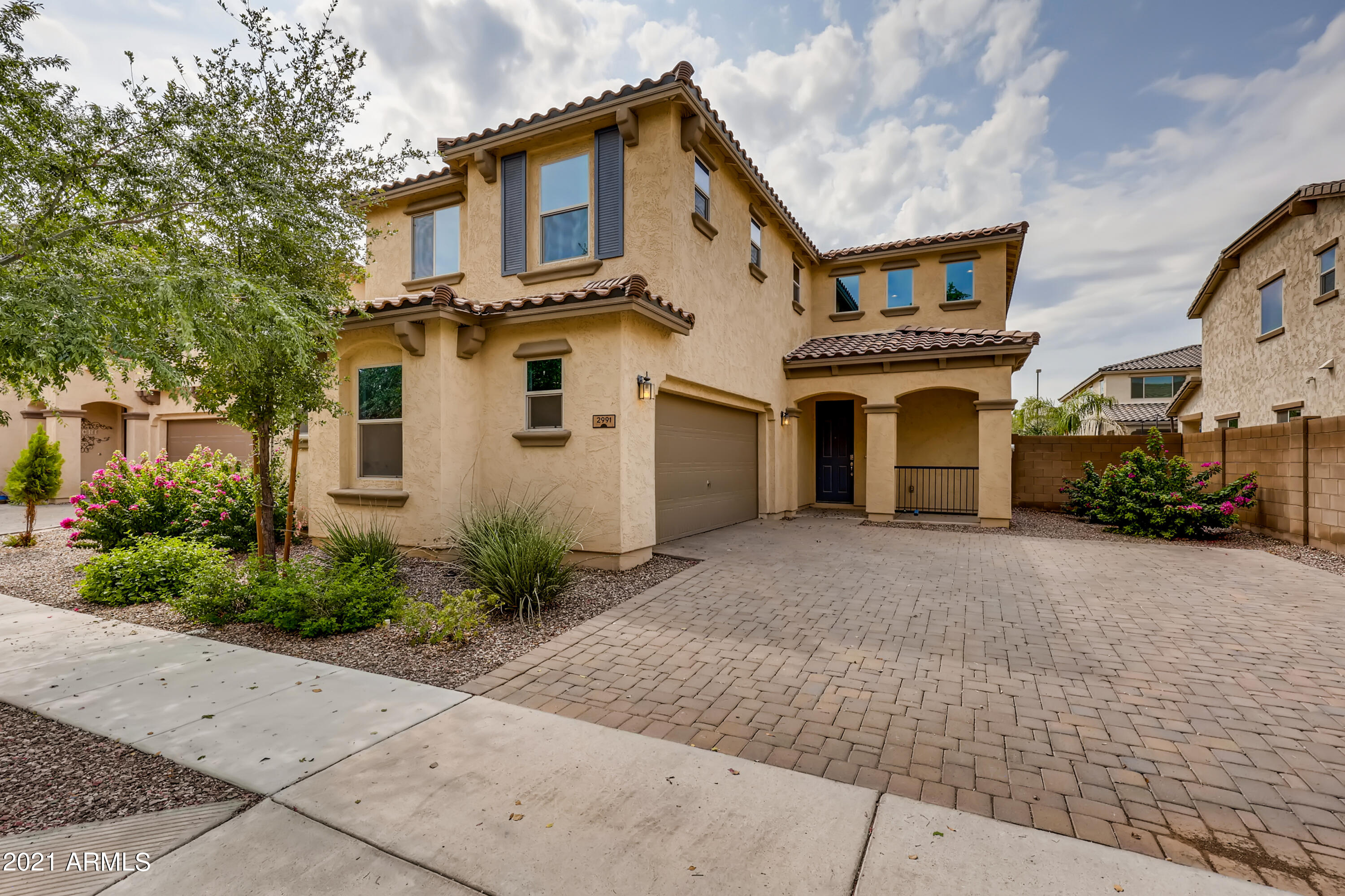 2991 East Megan Street Gilbert, AZ 85295 - Photo 1 of 33 1-802669454-02 Exterior Front