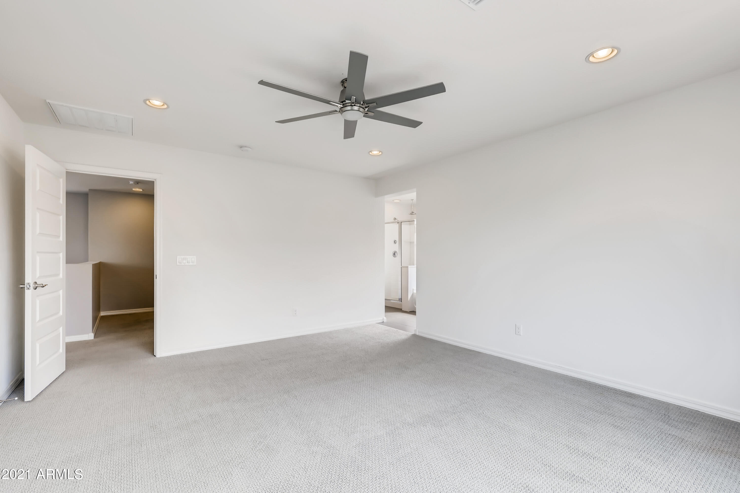 2991 East Megan Street Gilbert, AZ 85295 - Photo 18 of 33 18-009642817-34 2nd Floor Primary Bedroo