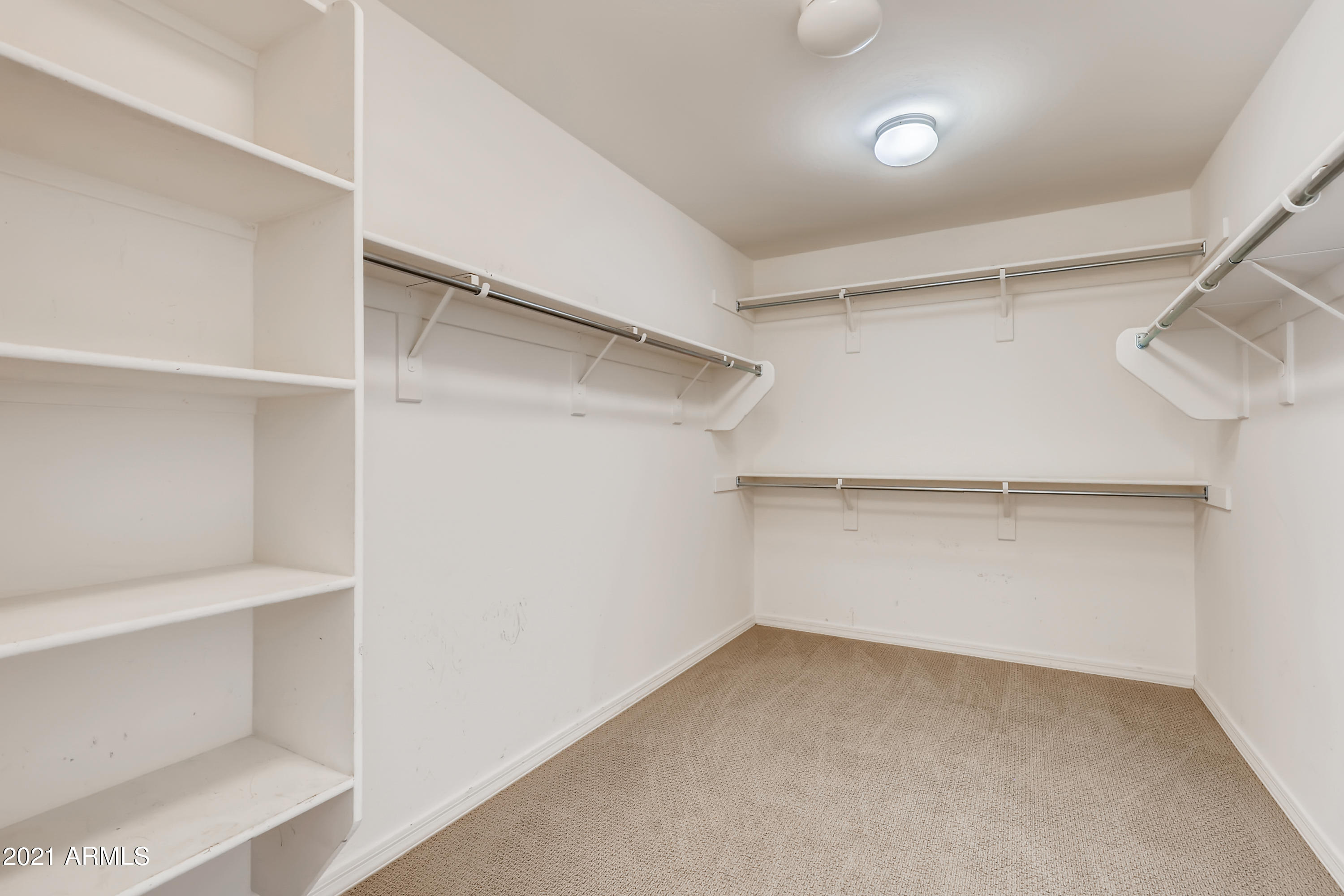 2991 East Megan Street Gilbert, AZ 85295 - Photo 22 of 33 22-608494735-39 2nd Floor Primary Bedroo