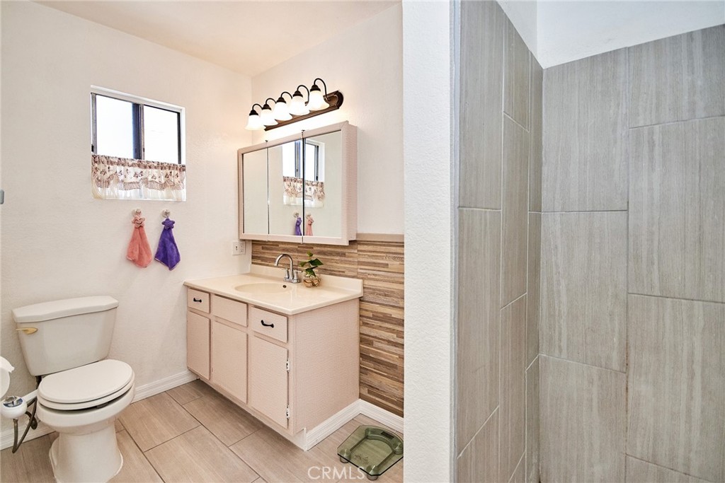 11829 Ferris Road, Unit C El Monte, CA 91732 - Photo 25 of 34 Gallery Image 25