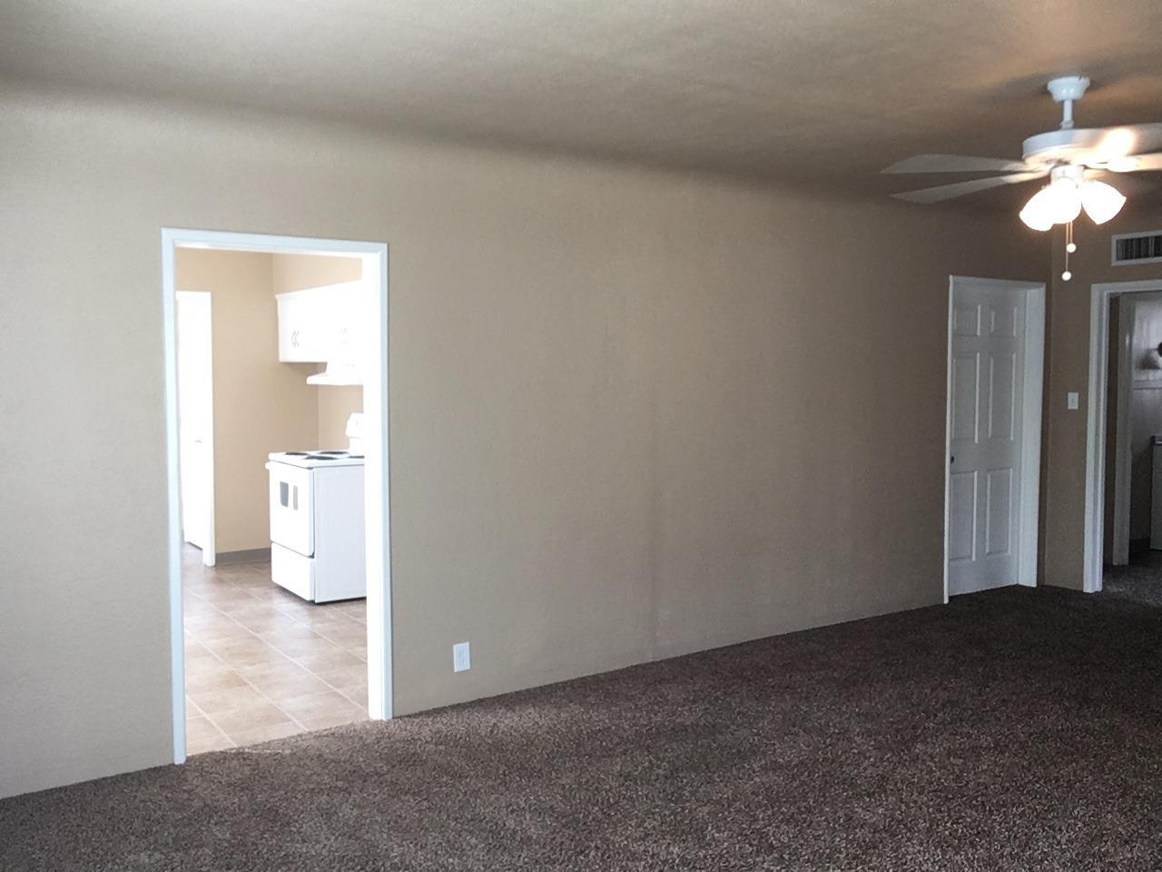 1429 F Street Reedley, CA 93654 - Photo 3 of 20