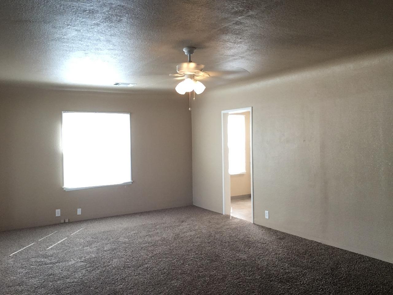 1429 F Street Reedley, CA 93654 - Photo 4 of 20
