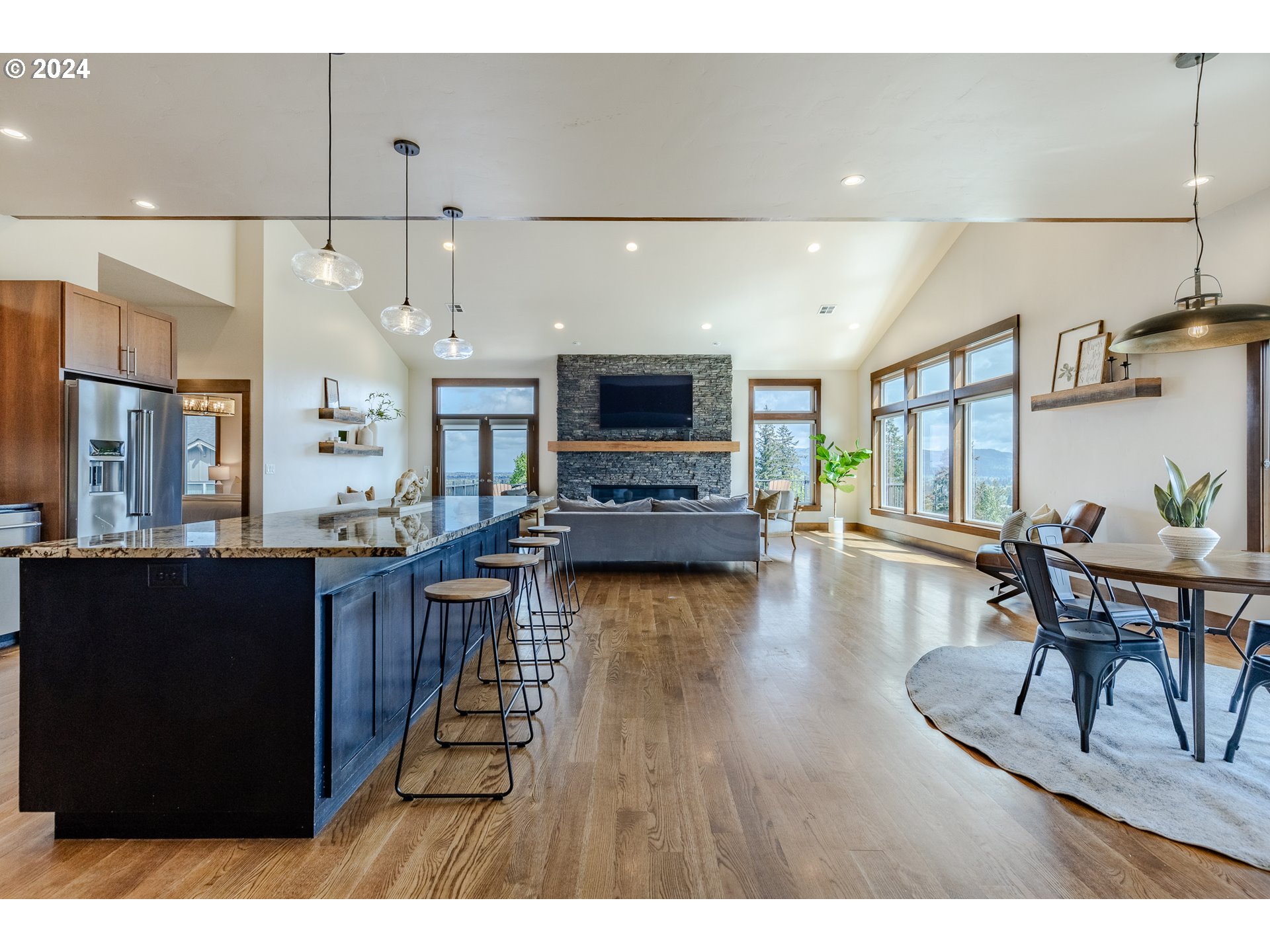 3688 Snowberry Road Eugene, OR 97403 - Photo 13 of 48 Gallery Image 13
