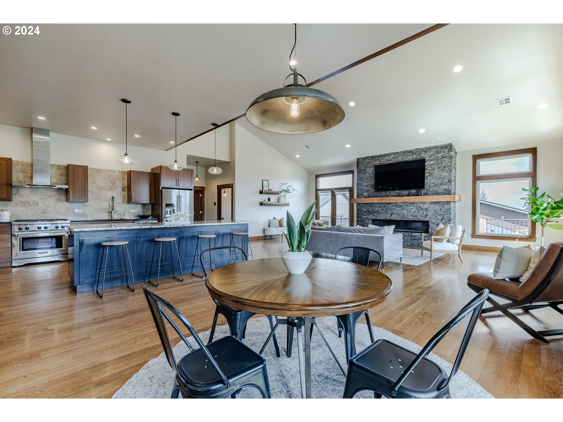 3688 Snowberry Road Eugene, OR 97403 - Photo 18 of 48 Gallery Image 18