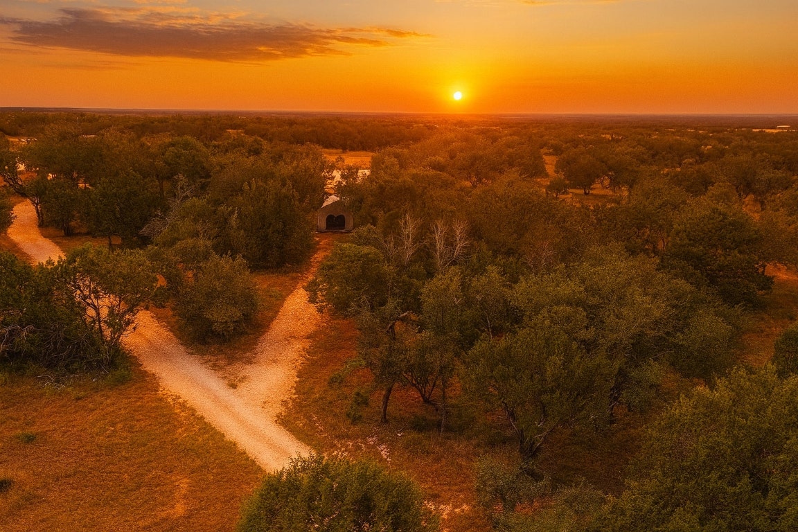 322 Maverick Way Lampasas, TX 76550 - Photo 2 of 13