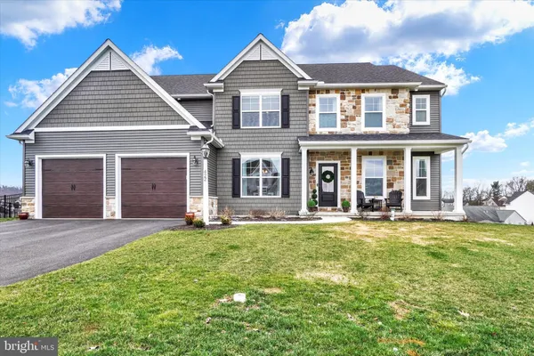 $769,000 | 422 Springhouse Lane, York, PA 17406