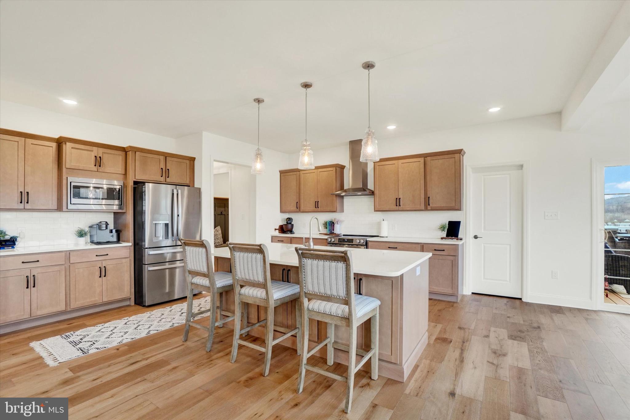 422 Springhouse Lane York, PA 17406 - Photo 12 of 54 GE Profile Stainless Steel Appliances and