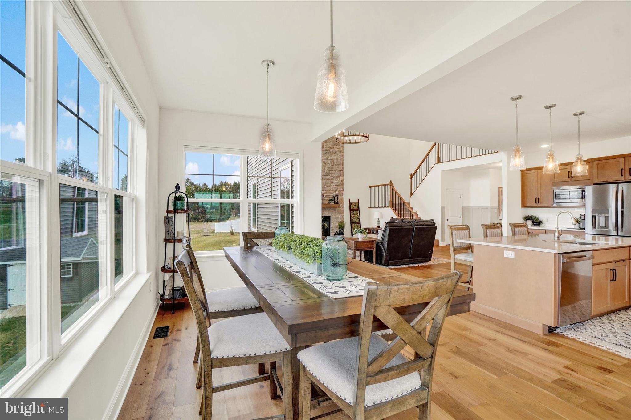 422 Springhouse Lane York, PA 17406 - Photo 22 of 54 Dining Area