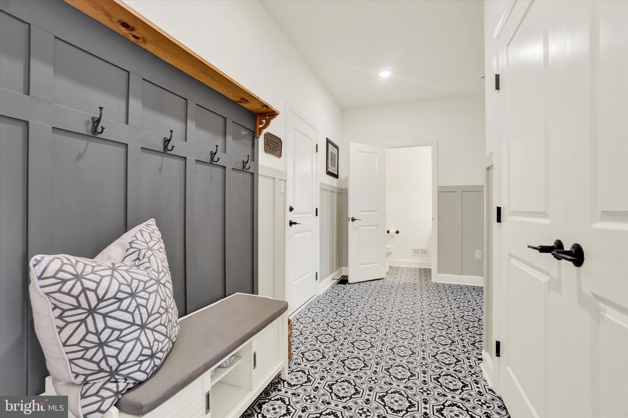 422 Springhouse Lane York, PA 17406 - Photo 26 of 54 Great "Drop Zone" off the Garage