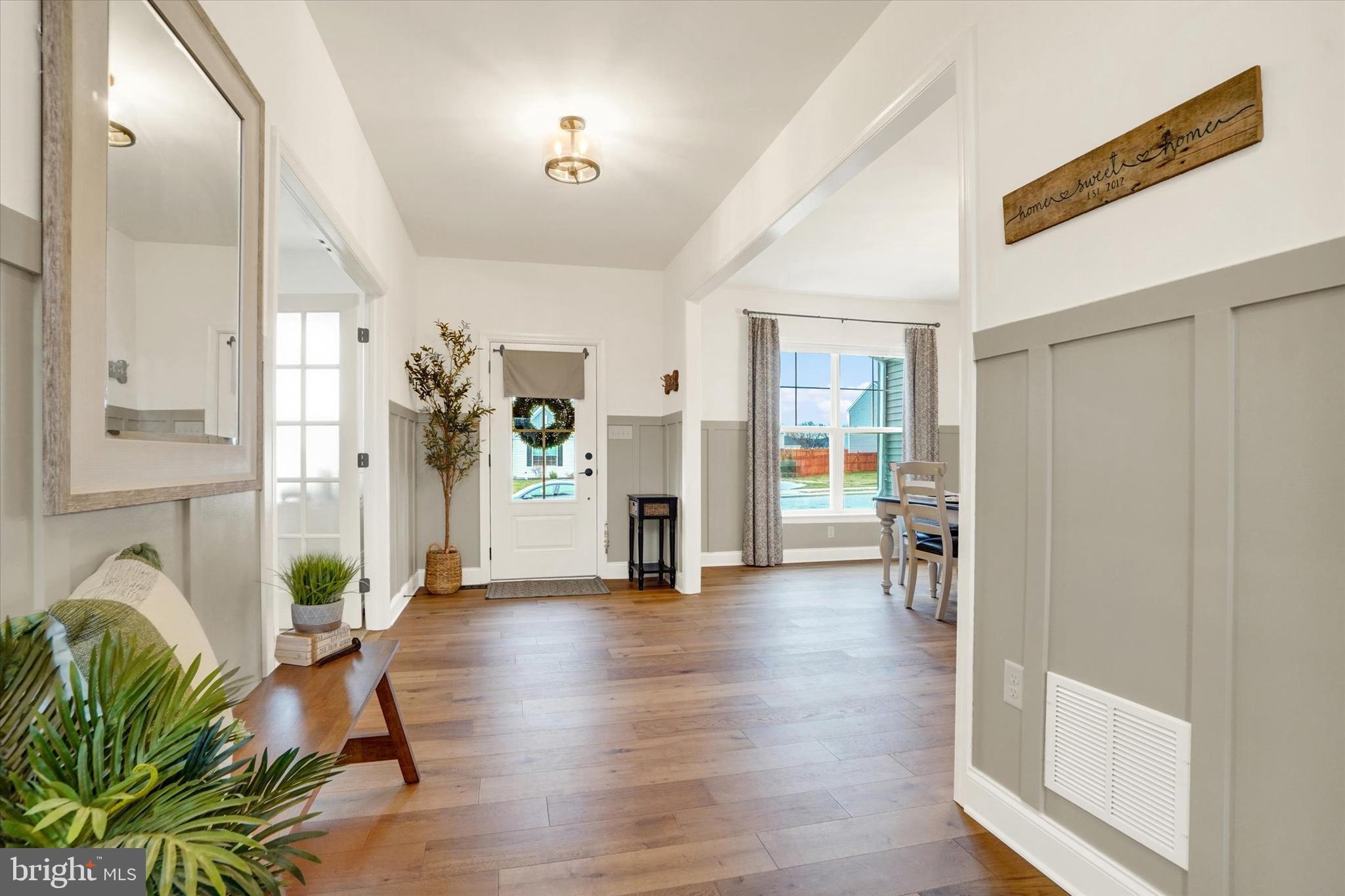 422 Springhouse Lane York, PA 17406 - Photo 4 of 54 Welcoming Entry Foyer