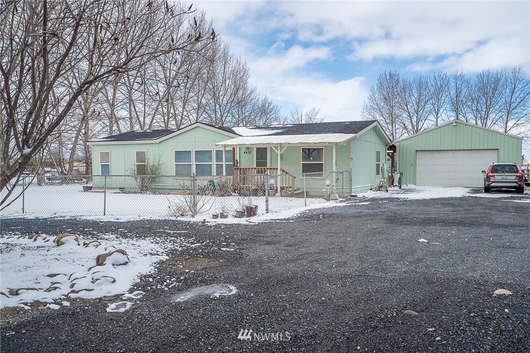 4432 Rd F Northeast Moses Lake, WA 98837 - Photo 5 of 20 Gallery Image 5