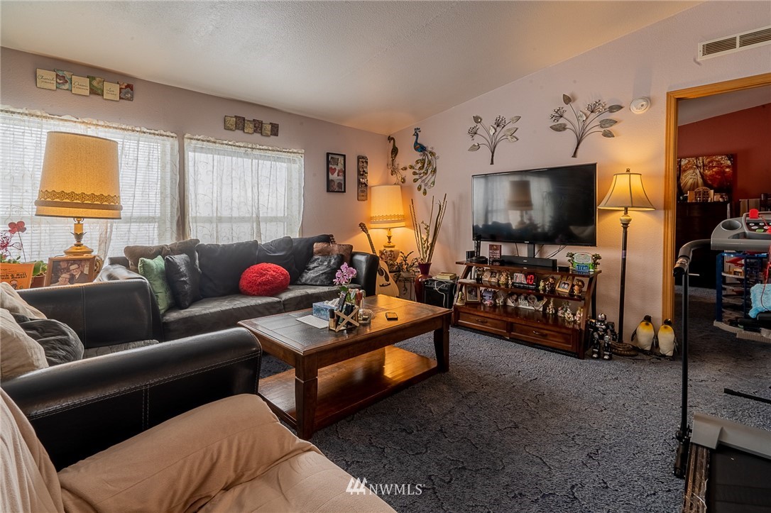 4432 Rd F Northeast Moses Lake, WA 98837 - Photo 9 of 20 Gallery Image 9