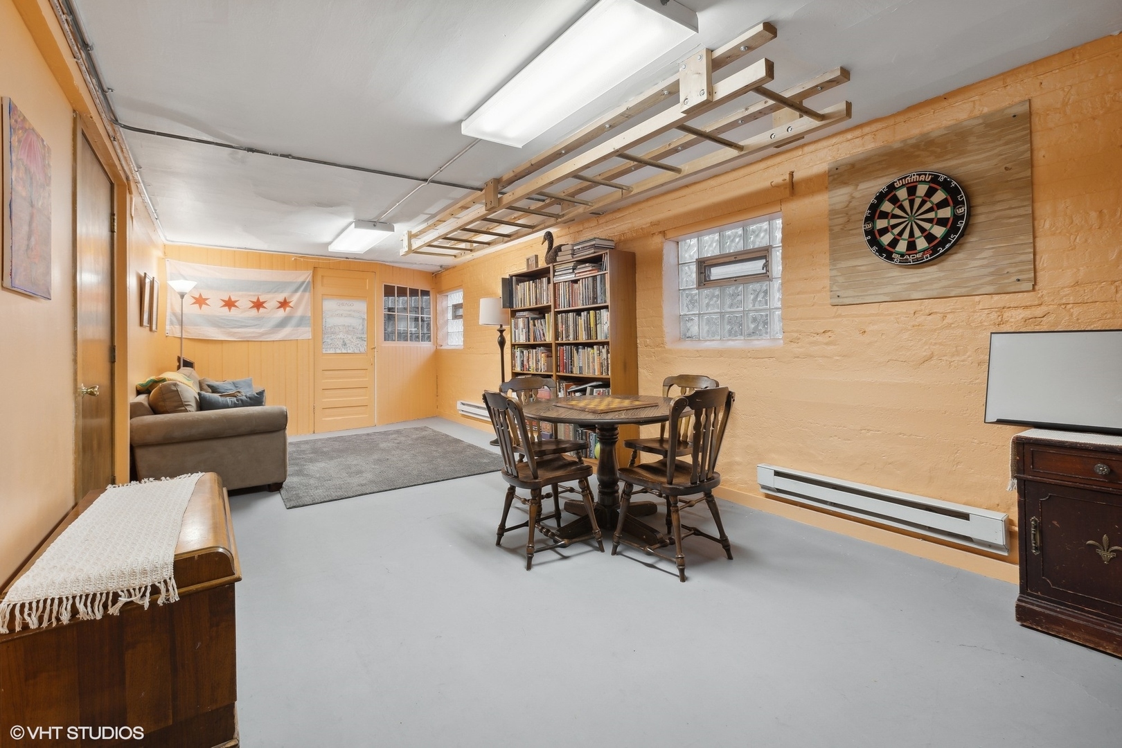 2836 West Eastwood Avenue Chicago, IL 60625 - Photo 20 of 28 a dining room with furniture and a window